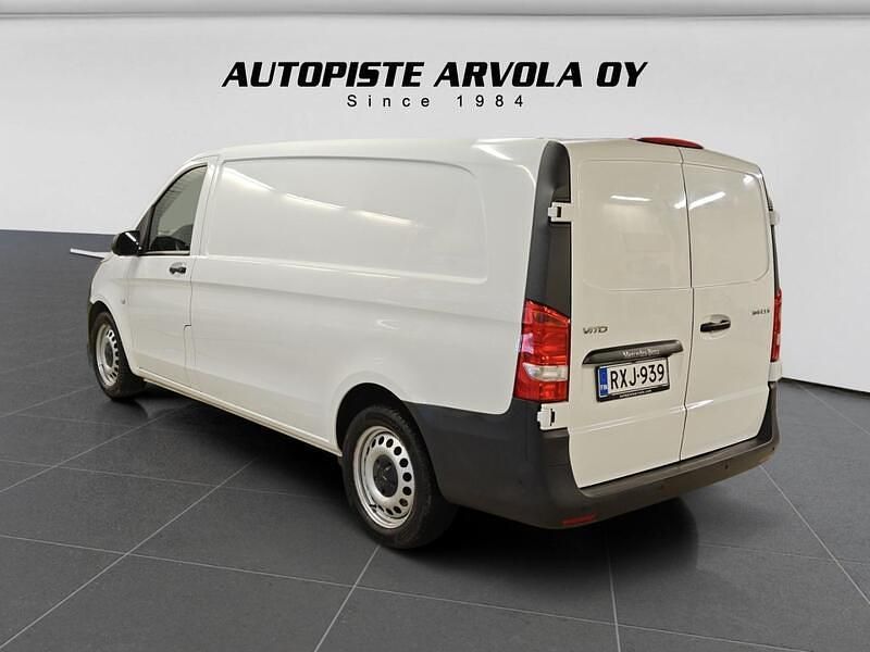 Käytetty Mercedes Vito 136 HP (100 kW) 2021 Van