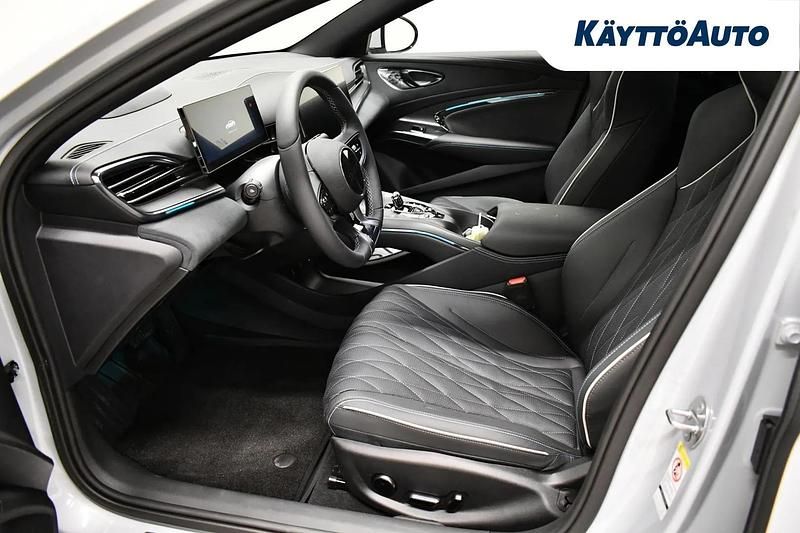 Uusi BYD Seal 389 kW (530 HP) 2025 Harmaa Sedan