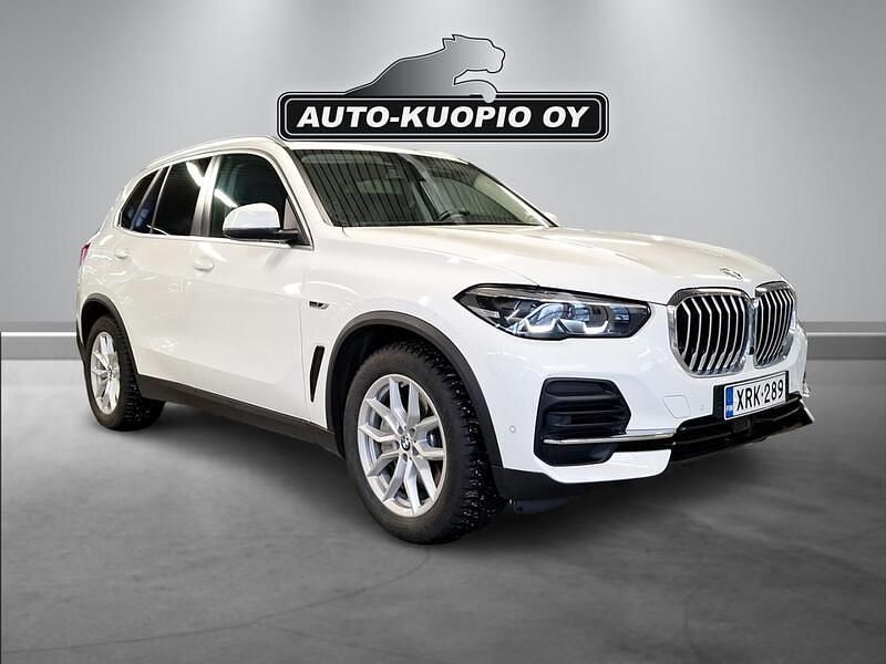 Valkoinen Käytetty 2022 BMW X5 Comfort Edition Katumaasturi | 56 480 € (Perustarjous) - Kuva 1/4