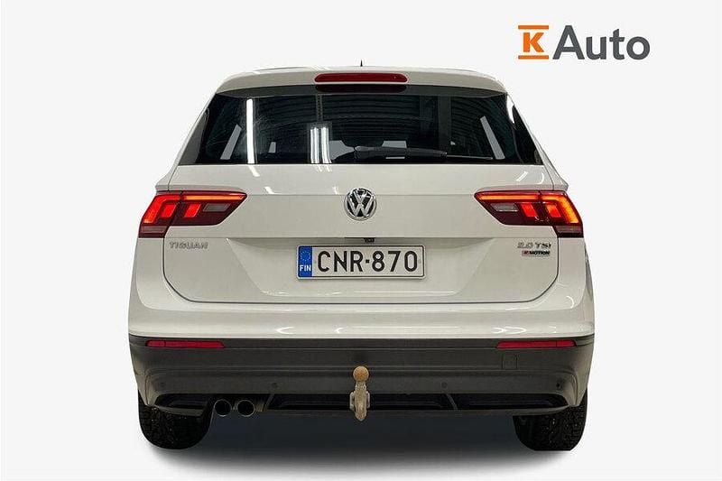 Käytetty VW Tiguan Comfortline 180 HP (132 kW) 2017 Valkoinen Katumaasturi