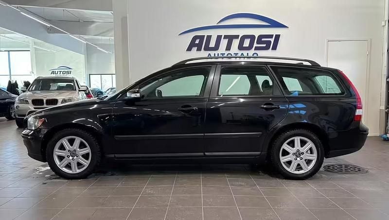 Käytetty Volvo V50 Kinetic 146 HP (107 kW) 2006 Musta Farmari