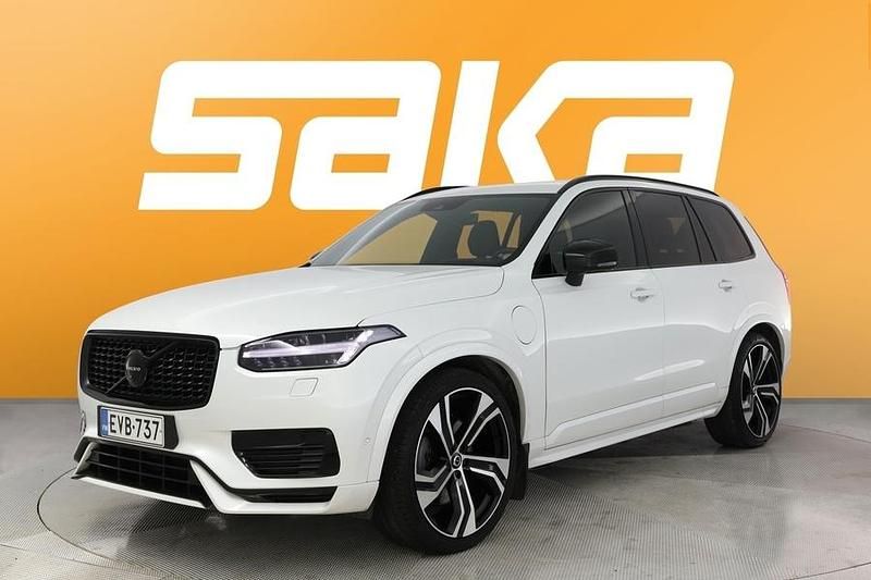 Käytetty Volvo XC90 R-Design 392 HP (288 kW) 2020 Katumaasturi