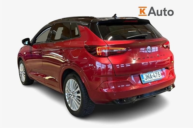 Käytetty Opel Grandland X GSe 301 HP (221 kW) 2023 Katumaasturi