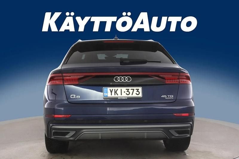 Käytetty Audi Q8 Comfort 231 HP (169 kW) 2021 Sininen Katumaasturi