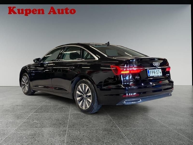 Käytetty Audi A6 Business 163 HP (119 kW) 2021 Sedan