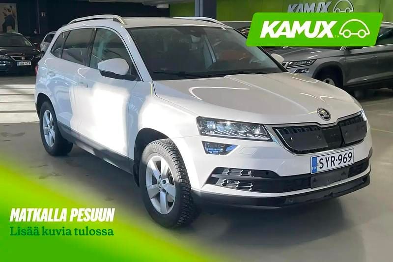 Käytetty Skoda Karoq Style 116 HP (85 kW) 2019 Valkoinen Katumaasturi