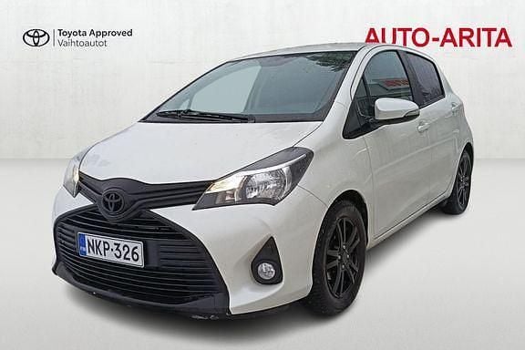 Käytetty Toyota Yaris Multidrive S 98 HP (72 kW) 2017 Valkoinen Viistoperä