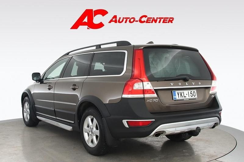 Käytetty Volvo XC70 Summum 181 HP (133 kW) 2014 Ruskea Farmari