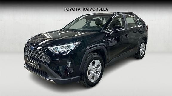 Musta Käytetty 2024 Toyota RAV4 Edition Katumaasturi | 39 500 € (Hyvä tarjous) - Kuva 1/4