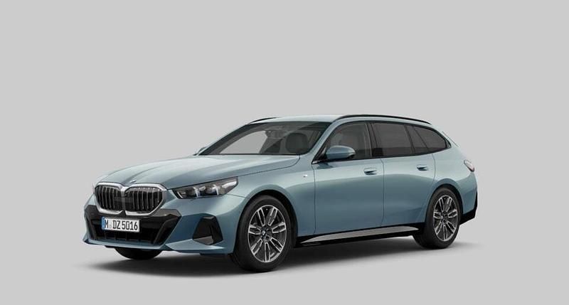 Käytetty BMW 520 Comfort Edition 197 HP (144 kW) 2025 Vihreä Farmari