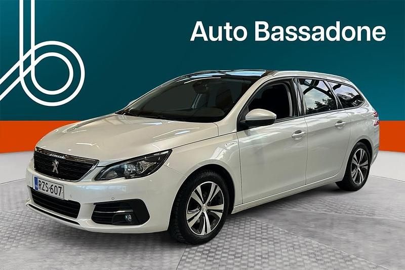 Käytetty Peugeot 308 SW Style 131 HP (96 kW) 2020 Farmari
