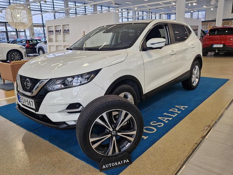 Käytetty Nissan Qashqai N-Connecta 158 HP (116 kW) 2021 Valkoinen Katumaasturi