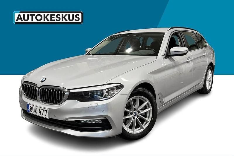 Hopea Käytetty 2018 BMW 520 Farmari | 21 990 € (Perustarjous) - Kuva 1/3