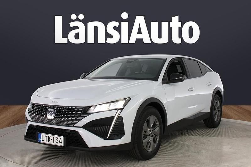 Valkoinen Uusi 2025 Peugeot 408 Allure Sedan | 31 790 € - Kuva 1/1