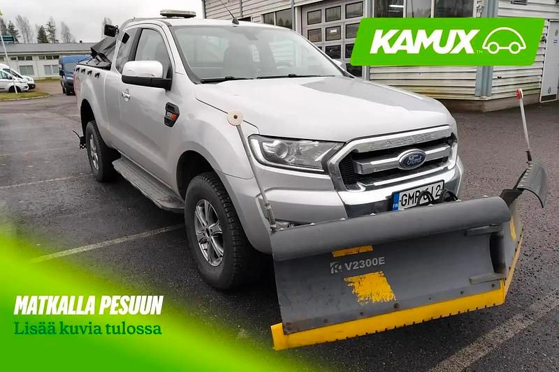 Moondust silver (metallic) Käytetty 2017 Ford Ranger XLT Nouto | 28 900 € - Kuva 1/4
