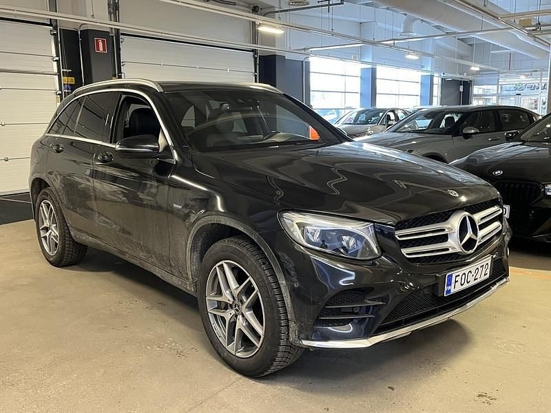 Käytetty Mercedes GLC350 Business 211 HP (155 kW) 2018 Katumaasturi