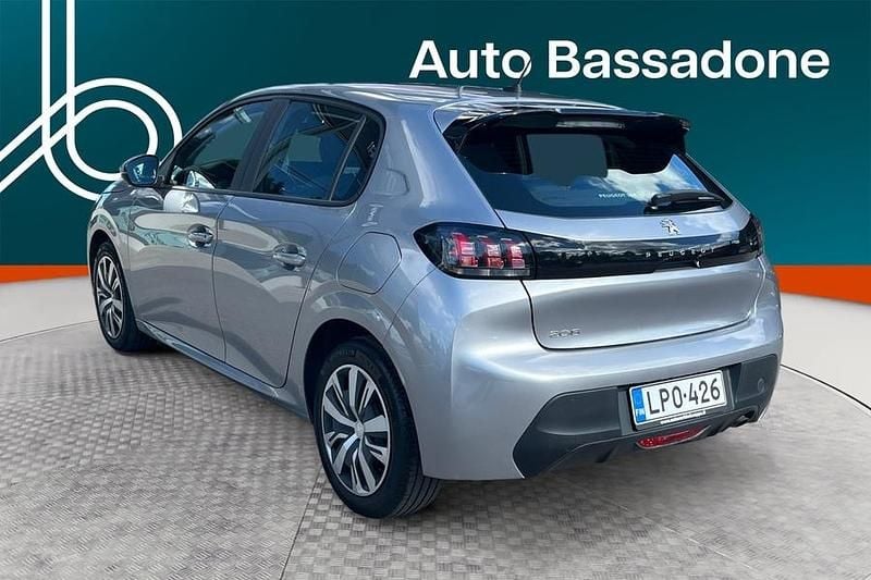 Käytetty Peugeot 208 Active 101 HP (74 kW) 2021 Viistoperä