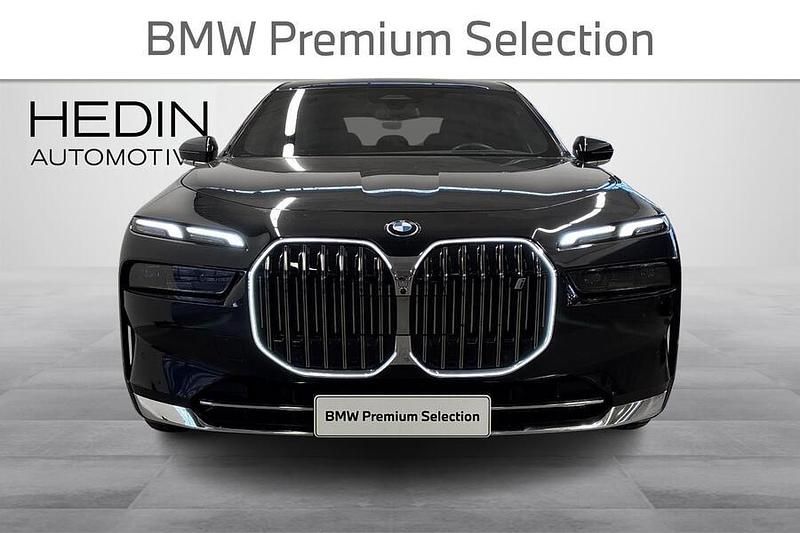 Käytetty BMW i7 484 kW (659 HP) 2023 Musta Sedan