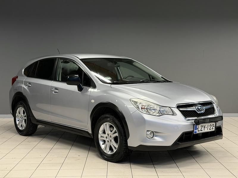Käytetty Subaru XV 114 HP (83 kW) 2012 Katumaasturi