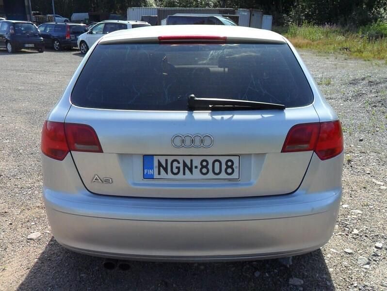 Käytetty Audi A3 Sportback Ambition 150 HP (110 kW) 2005 Viistoperä