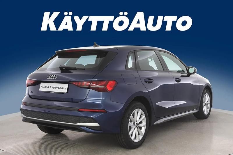 Uusi Audi A3 Sportback Design 116 HP (85 kW) 2025 Navarrablau metallic Viistoperä