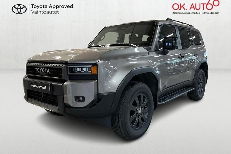 Käytetty Toyota Land Cruiser 205 HP (150 kW) 2024 Katumaasturi