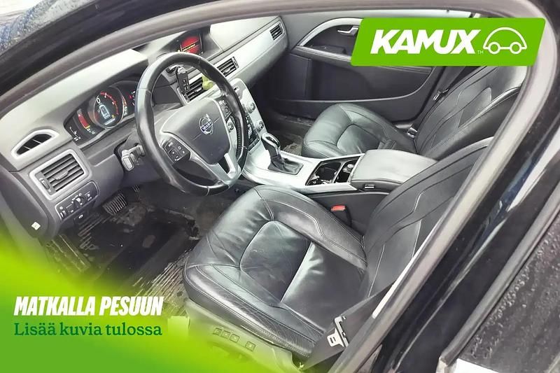 Käytetty Volvo V70 Standard 120 HP (88 kW) 2015 Musta Farmari