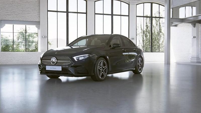 Musta Käytetty 2020 Mercedes A250 Advantage Sedan | 27 800 € (Hieman kallis) - Kuva 1/4