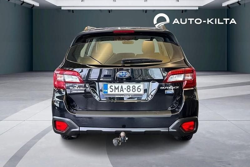Käytetty Subaru Outback 150 HP (110 kW) 2017 Musta Farmari