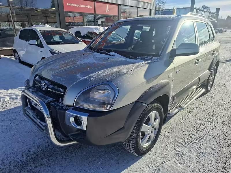 Käytetty Hyundai Tucson GLS 141 HP (103 kW) 2006 Katumaasturi