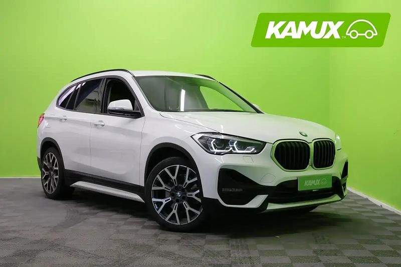 Käytetty BMW X1 Sport Line 220 HP (161 kW) 2021 Valkoinen Katumaasturi