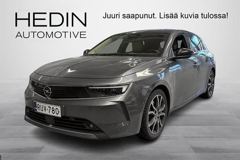 Käytetty Opel Astra Innovation 180 HP (132 kW) 2023 Harmaa Viistoperä