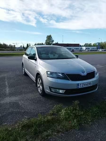 Käytetty Ford Fiesta Trend+ 95 HP (69 kW) 2014 Hopea Viistoperä