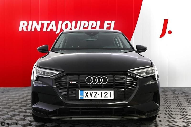 Käytetty Audi e-tron Sportback 230 kW (313 HP) 2020 Musta Katumaasturi