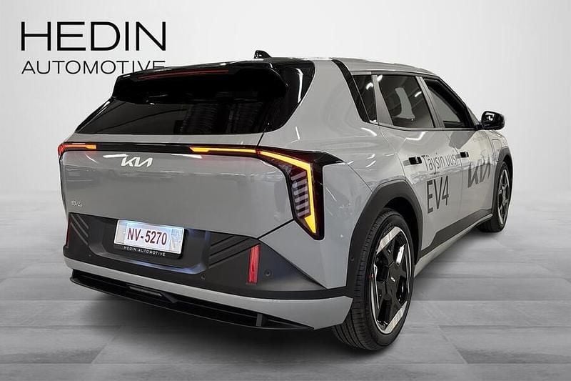 Käytetty Kia EV4 Inspiration 150 kW (204 HP) 2025 Harmaa Viistoperä