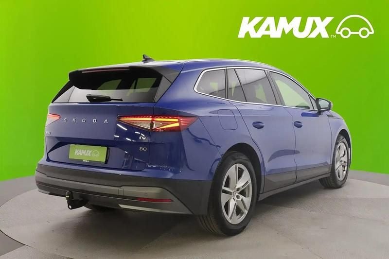 Käytetty Skoda Enyaq iV 150 kW (204 HP) 2022 Sininen Katumaasturi