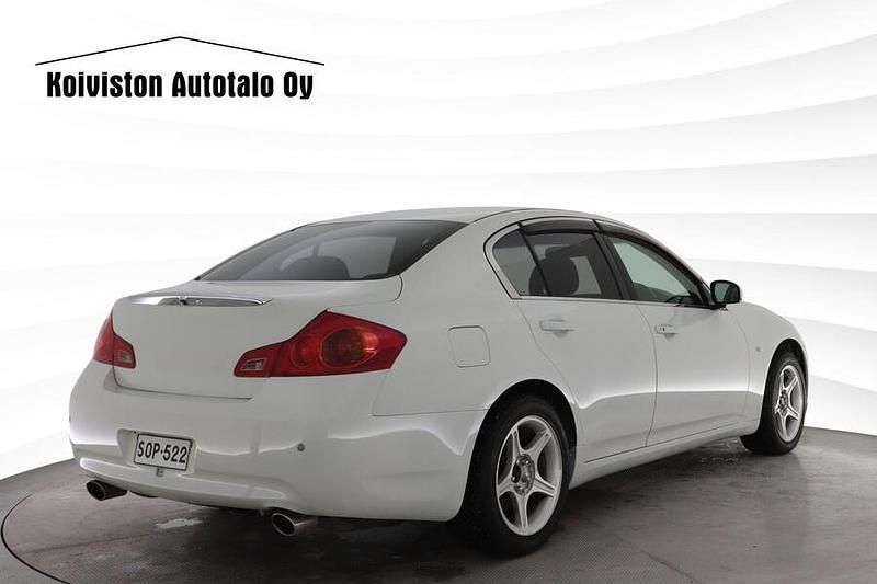 Käytetty Nissan Skyline 224 HP (164 kW) 2007 Sedan