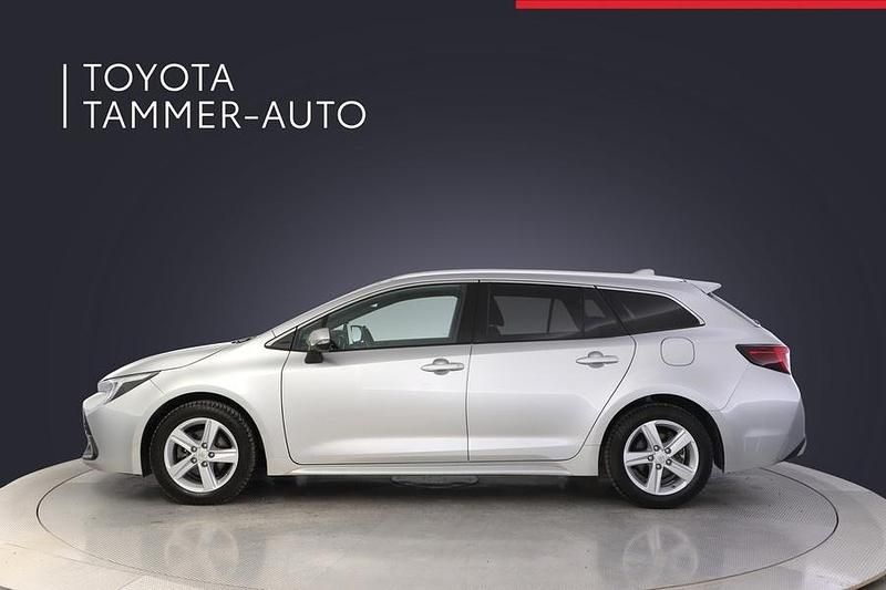 Käytetty Toyota Corolla Edition 140 HP (102 kW) 2023 Hopea Farmari
