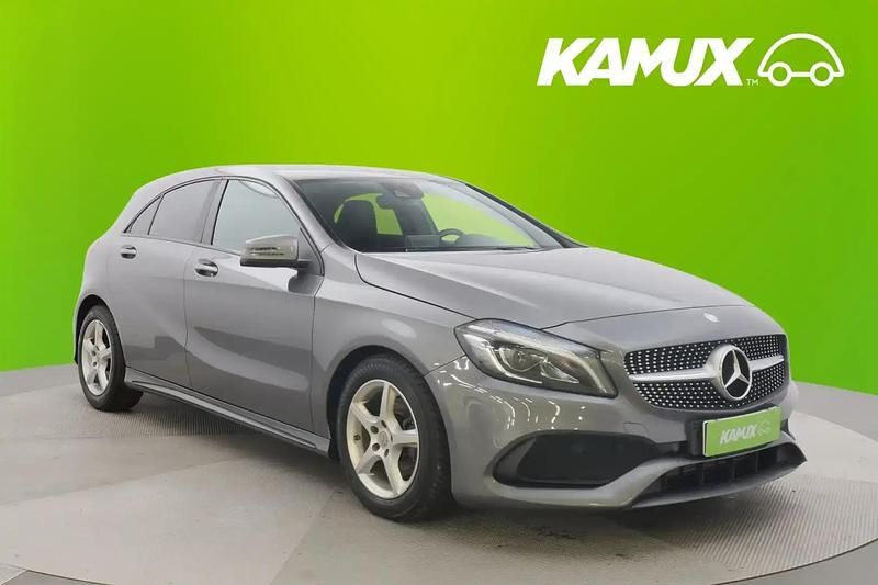 Musta Käytetty 2015 Mercedes A180 Edition Viistoperä | 14 990 € (Hieman kallis) - Kuva 1/4