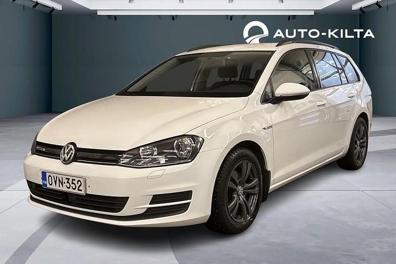 Käytetty VW Golf VII Comfortline 110 HP (80 kW) 2016 Valkoinen Farmari