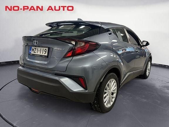 Käytetty Toyota C-HR Active 122 HP (89 kW) 2022 Hopea Katumaasturi