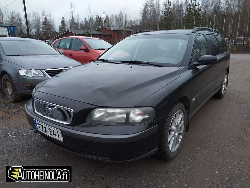 Käytetty 2004 Volvo V70 Farmari | 1 750 € (Supertarjous) - Kuva 1/4