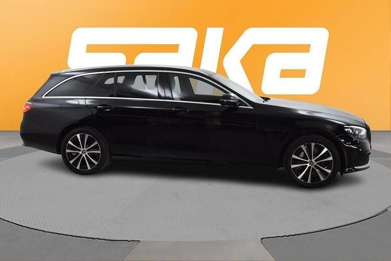 Käytetty Mercedes E300 Avantgarde 306 HP (225 kW) 2021 Farmari