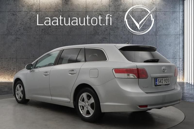 Käytetty Toyota Avensis Edition 132 HP (97 kW) 2010 Farmari