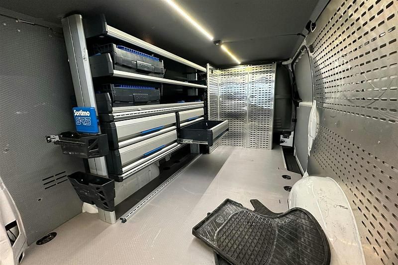 Käytetty Mercedes Vito 163 HP (119 kW) 2021 Valkoinen Van