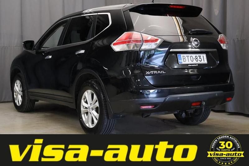 Käytetty Nissan X-Trail Acenta 131 HP (96 kW) 2016 Musta Katumaasturi