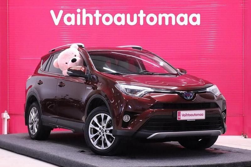 Käytetty Toyota RAV4 Hybrid Premium 155 HP (114 kW) 2016 Katumaasturi