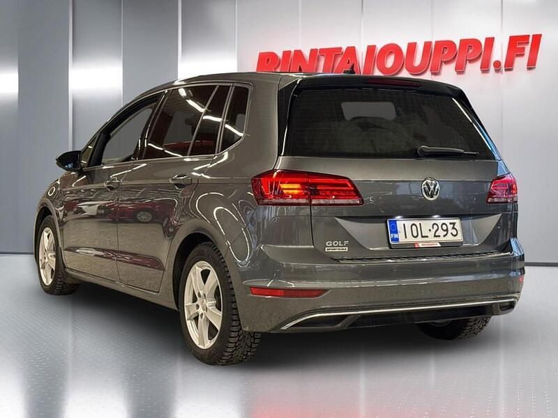 Käytetty VW Golf Sportsvan Comfortline 116 HP (85 kW) 2018 Harmaa Tila-auto