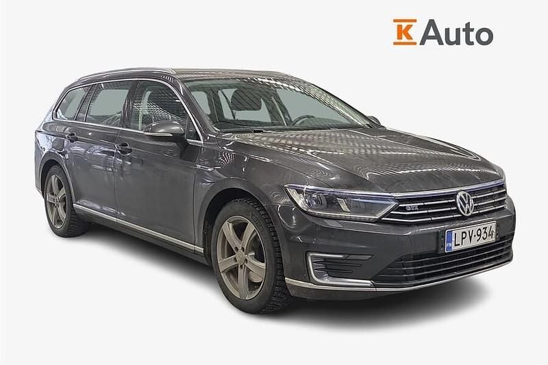Käytetty VW Passat GTE 218 HP (160 kW) 2018 Ruskea (beige) Farmari