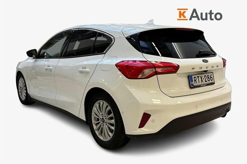 Käytetty Ford Focus Trend 125 HP (91 kW) 2019 Valkoinen Viistoperä